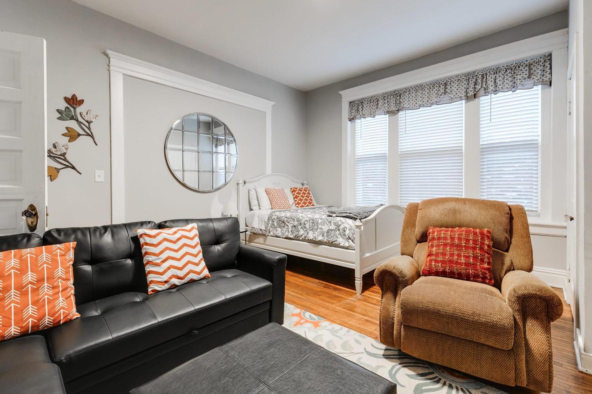 Holiday home E1 Centrally Located In Carytown Fully Fenced *
